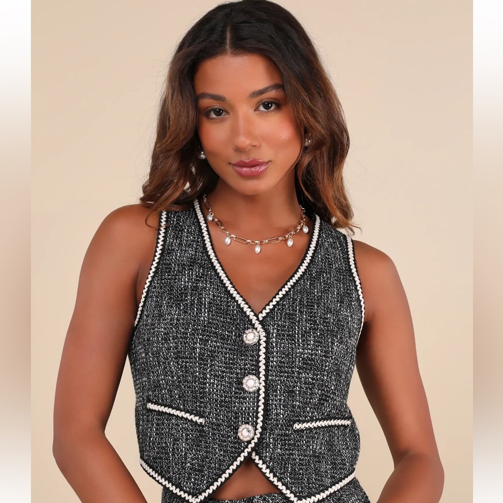 Lulu's Black and White Jumpsuit with Tailored V-Neck